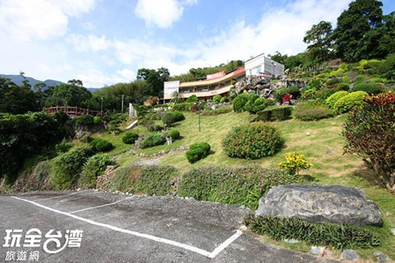 Mountain House Bed & Breakfast Shuiyuan Exterior photo